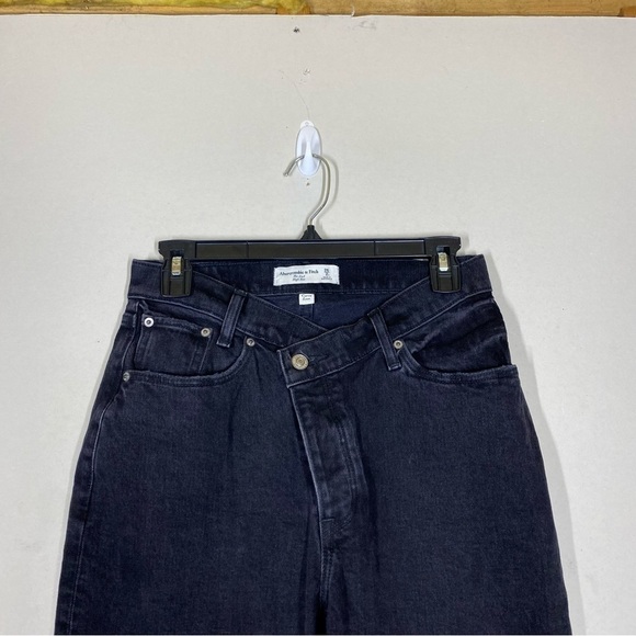 NWOT Abercrombie & Fitch High Rise Dad Jean Cross Waist Size 2/26 SHORT - Picture 5 of 10